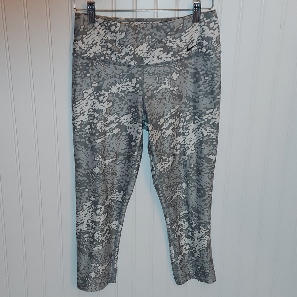Nike Dri-Fit capri leggings